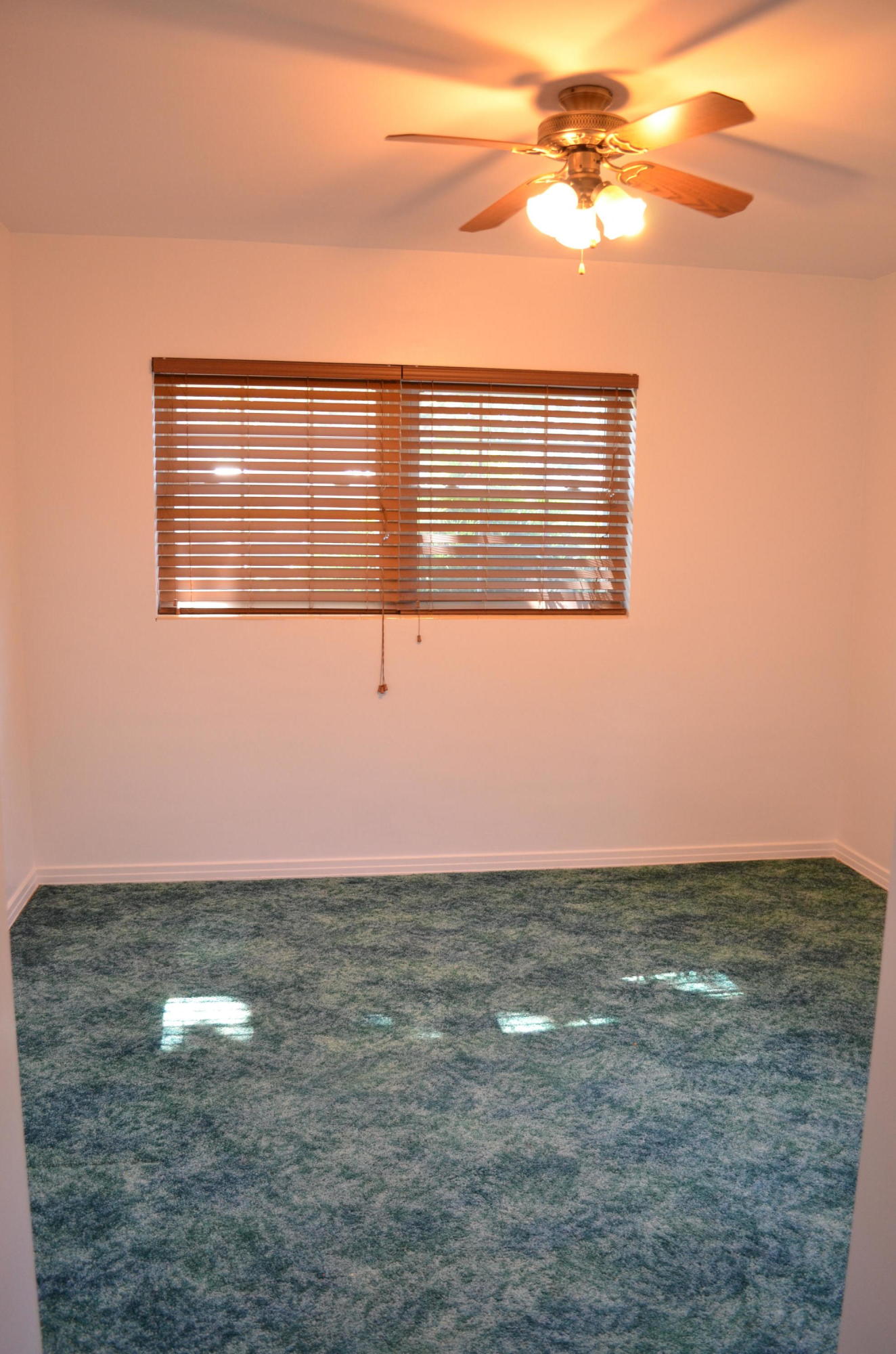 Villa Russ Park - Residential Lease