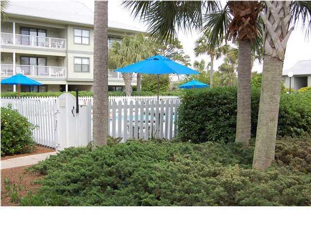 BEACHWOOD VILLAS CONDO PH 2 - Residential