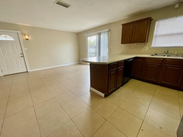 PINE MEADOWS 1ST ADDN - Residential Lease