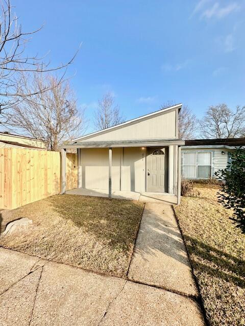 AVAILABLE: 2/25. SECURITY DEPOSIT = $1,495, CAN BE BROKEN UP IN 2 MONTHLY INSTALLMENTS IF QUALIFIED. 1-2 SMALL-MEDIUM SIZED PETS ALLOWED UPON OWNERS APPROVAL & W/ A NON-REFUNDABLE PET FEE DEPENDING ON THE PETS. Nice 1 story town home in the middle of FWB, by both bases, hospital, schools, shopping, restaurants, EVERYTHING! Tiled floors throughout, no carpet! Open kitchen w/ all appliances in place! Two nice sized bedrooms. All electric! Inside utility room. Outside you have an open patio great for relaxing & entertaining w/ a privacy fenced backyard. Quarterly pest control included in the rent! PLEASE NO SMOKING ALLOWED!
