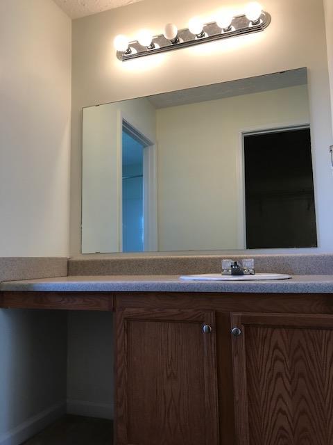 BRANDON OAKS - Residential Lease
