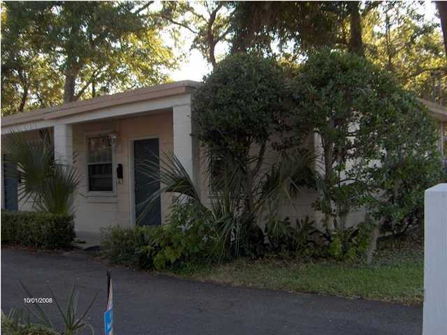 EDGEWATER APT - Residential Lease