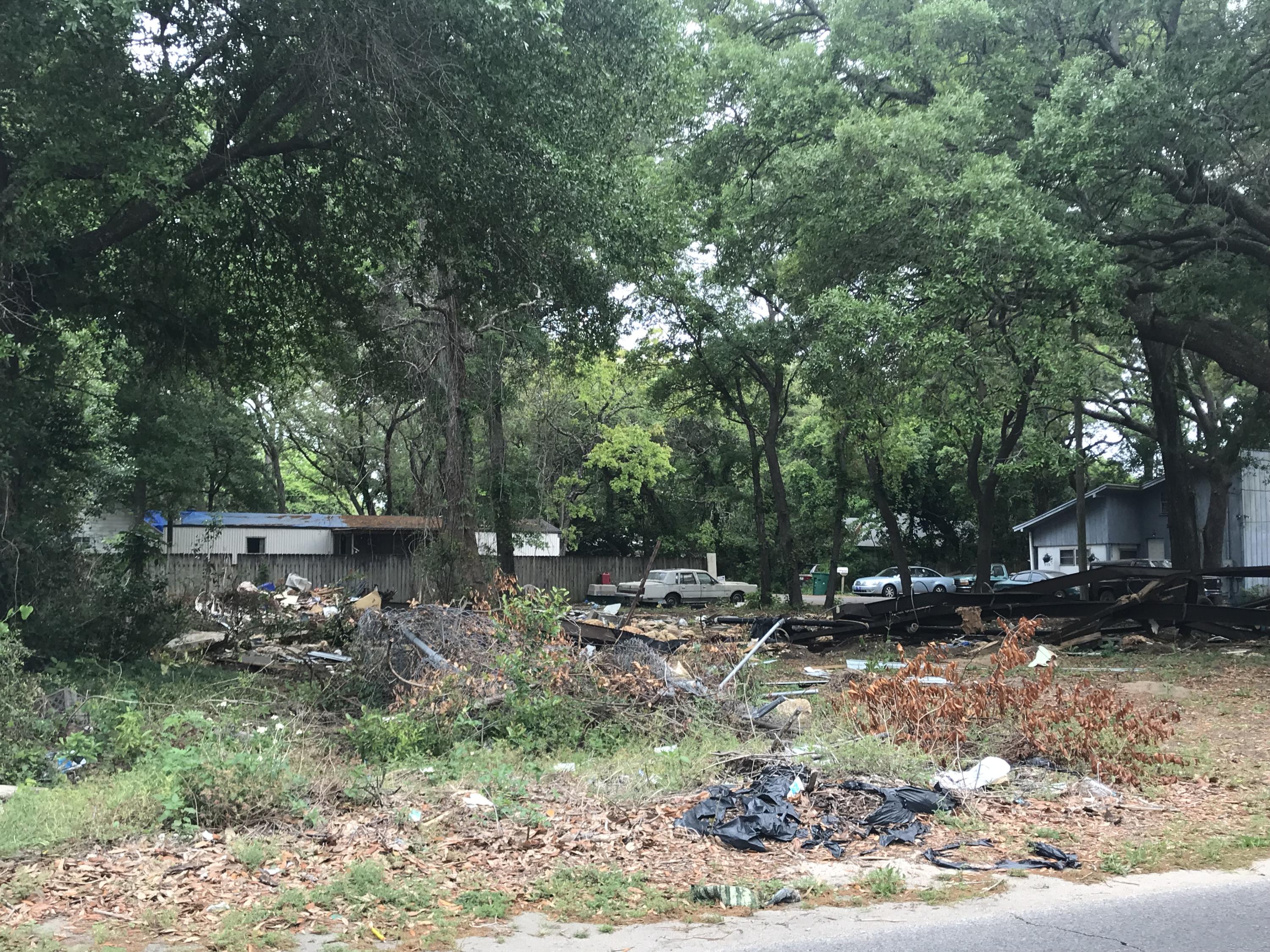 Vacant corner lot in Fort Walton Beach ready for your creativity!