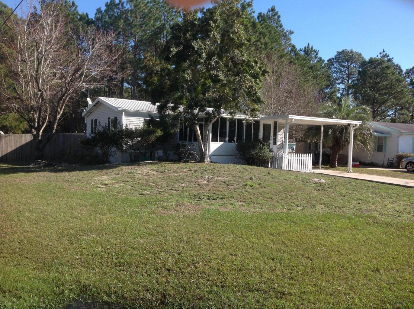 Great location in a very nice neighborhood. Many upgrades in the home. Very well maintained. Plenty of storage.
First and last months rent upfront. Security deposit required. Small Pets allowed with a $500 non-refundable deposit.
Non-smokers only need apply.