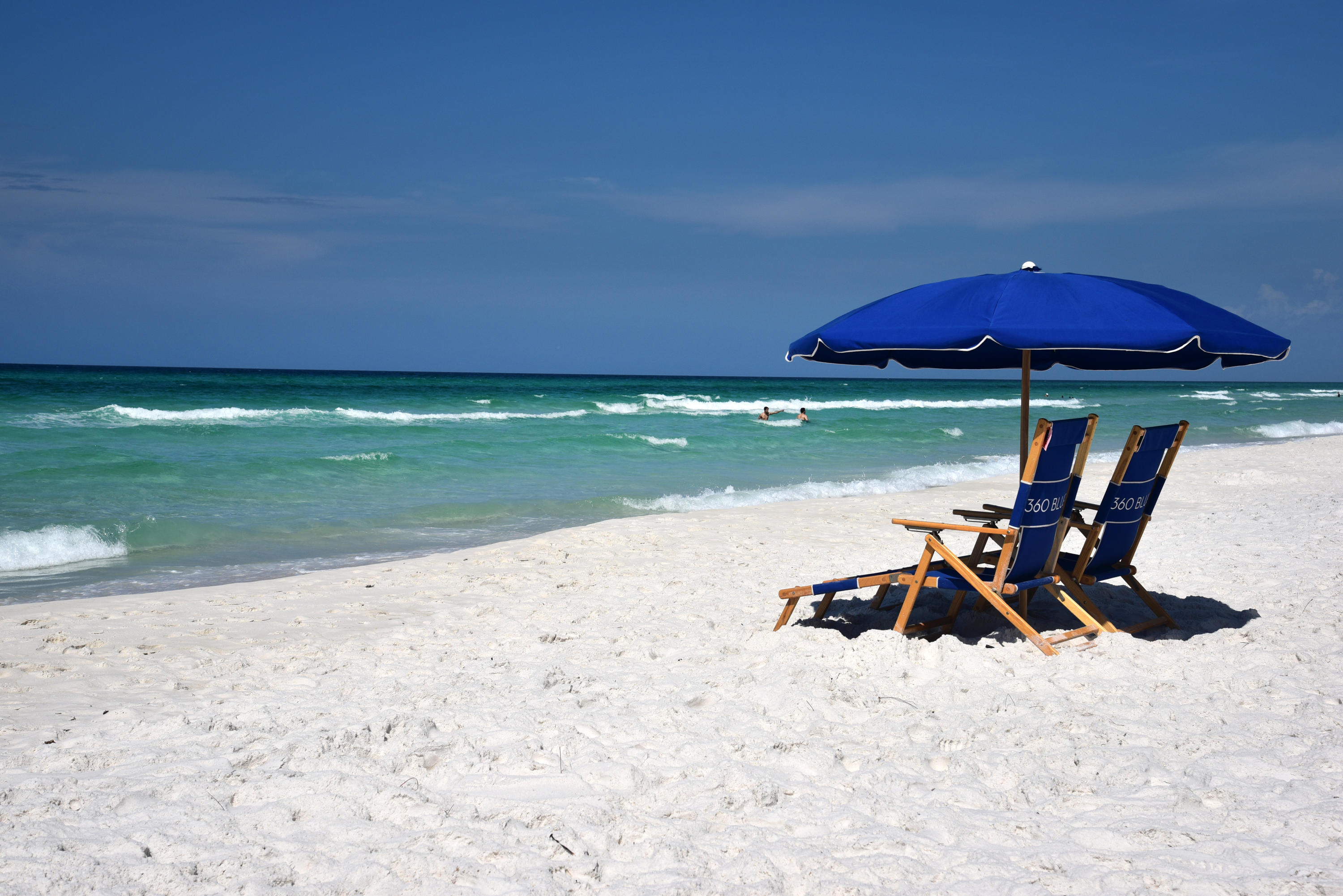 SIX PALMS, GULF PLACE - Residential