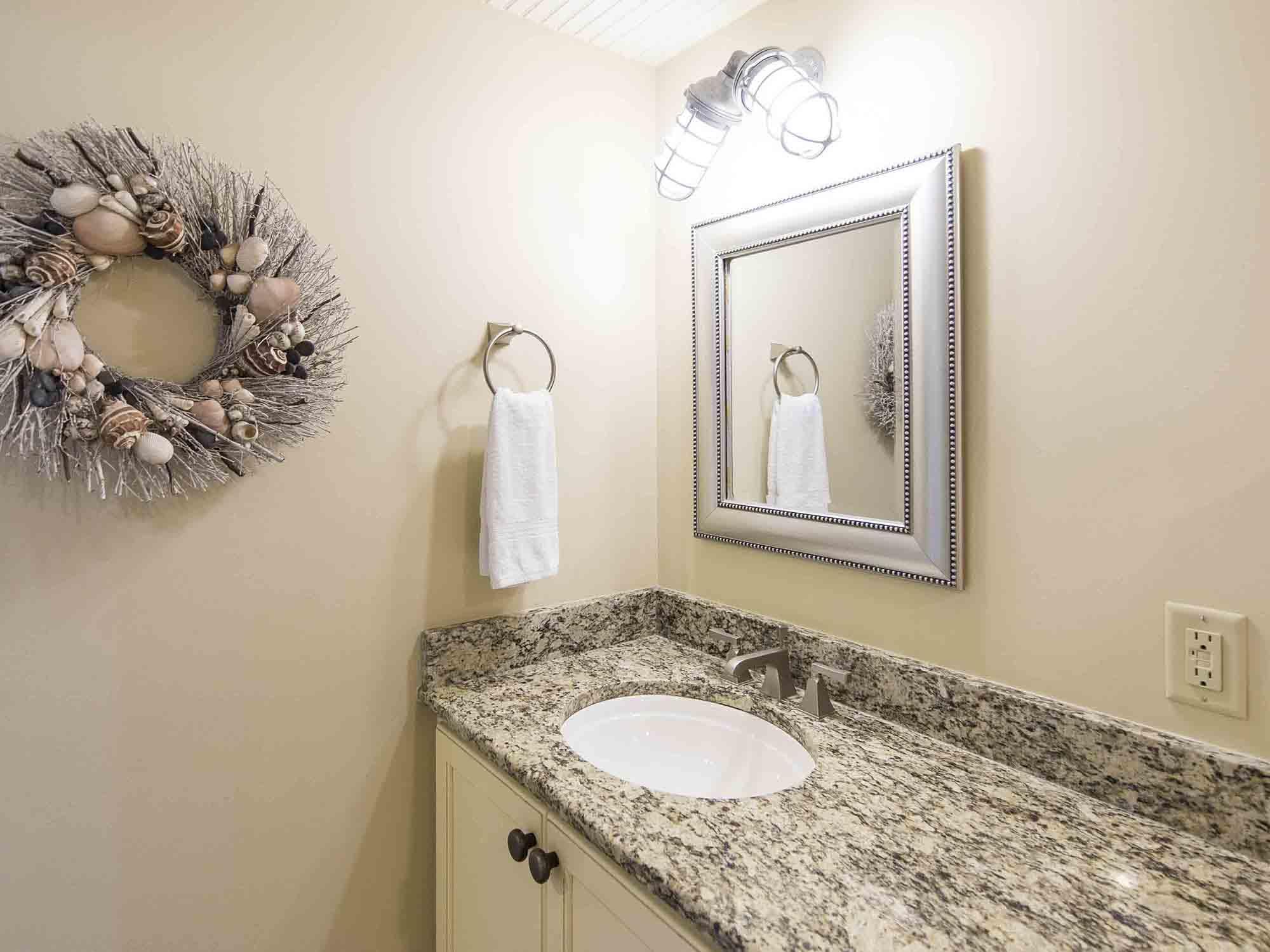 SIX PALMS, GULF PLACE - Residential