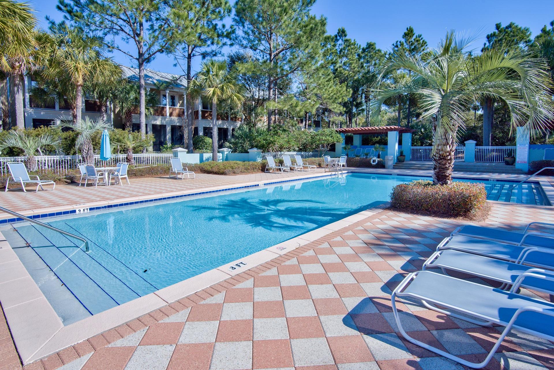 SIX PALMS, GULF PLACE - Residential