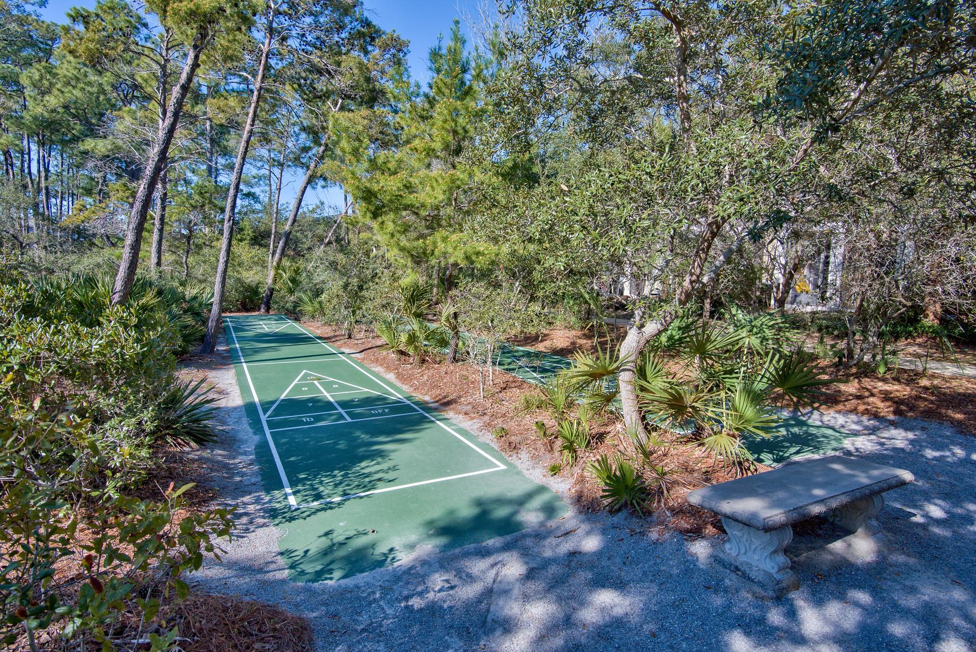SIX PALMS, GULF PLACE - Residential