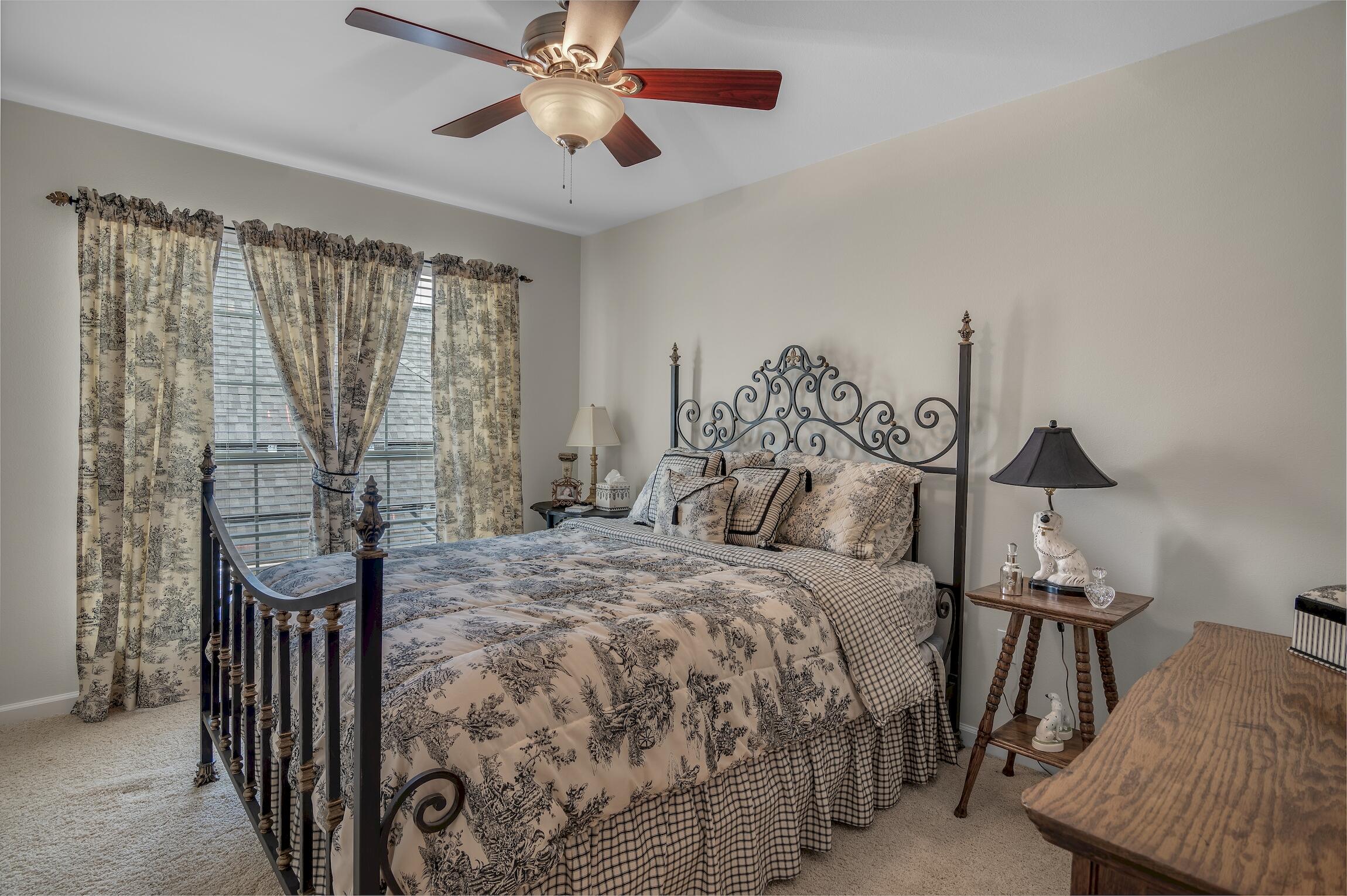 OLDE FLORIDA LAKES - Residential
