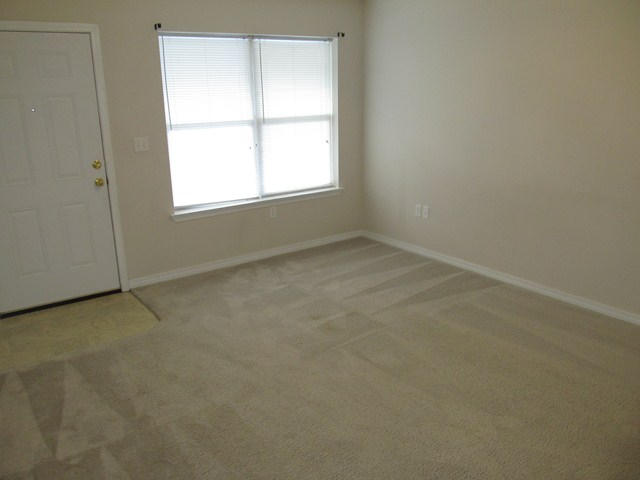 COLLEGE COURTYARD APARTMENTS - Residential Lease