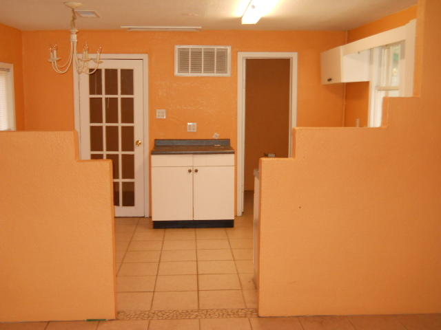 CRESTVIEW - Residential Lease