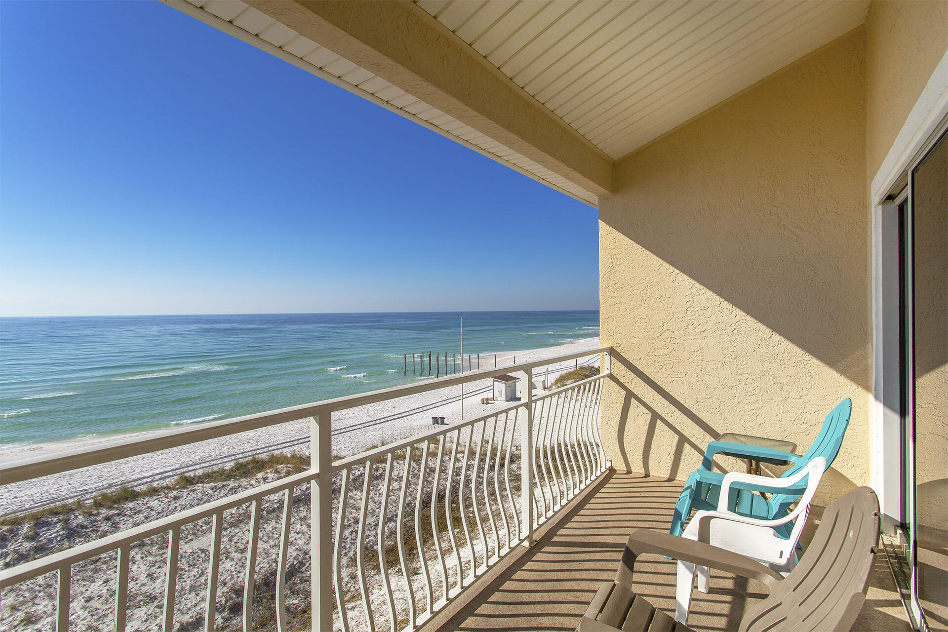 This two bedroom condo in beautiful Crystal Beach looks directly out over the Gulf of Mexico. The Crystal Sands unit features an open floor plan that leads out to a breezy, water view balcony. The kitchen, dining and living areas all face the beach. A master bedroom and full bath are also on the first floor. On the second floor, an additional master bedroom and full bath overlook the living area. A room with twin bunks completes the second floor layout.

Crystal Beach is very close to popular beachfront restaurants as well as shopping and other nationally known dining venues at Destin Commons.