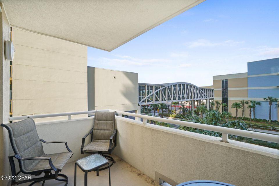 MAJESTIC BEACH TOWERS II - Residential