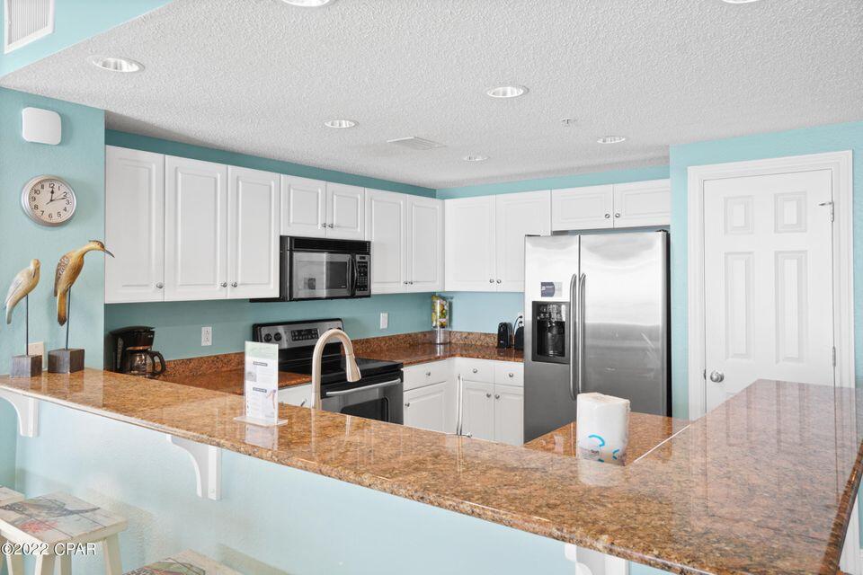 MAJESTIC BEACH TOWERS II - Residential