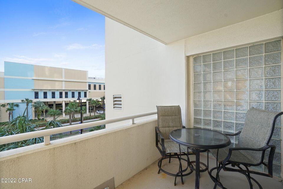 MAJESTIC BEACH TOWERS II - Residential