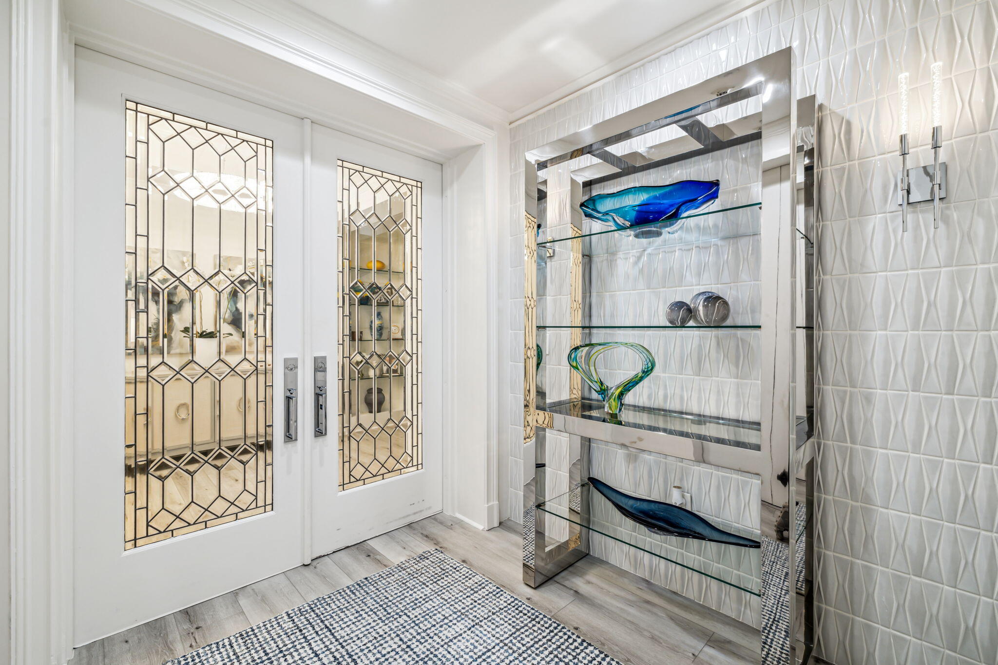 ONE WATER PLACE - Residential