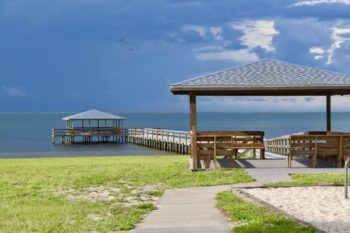 HOLLEY BY THE SEA - Residential