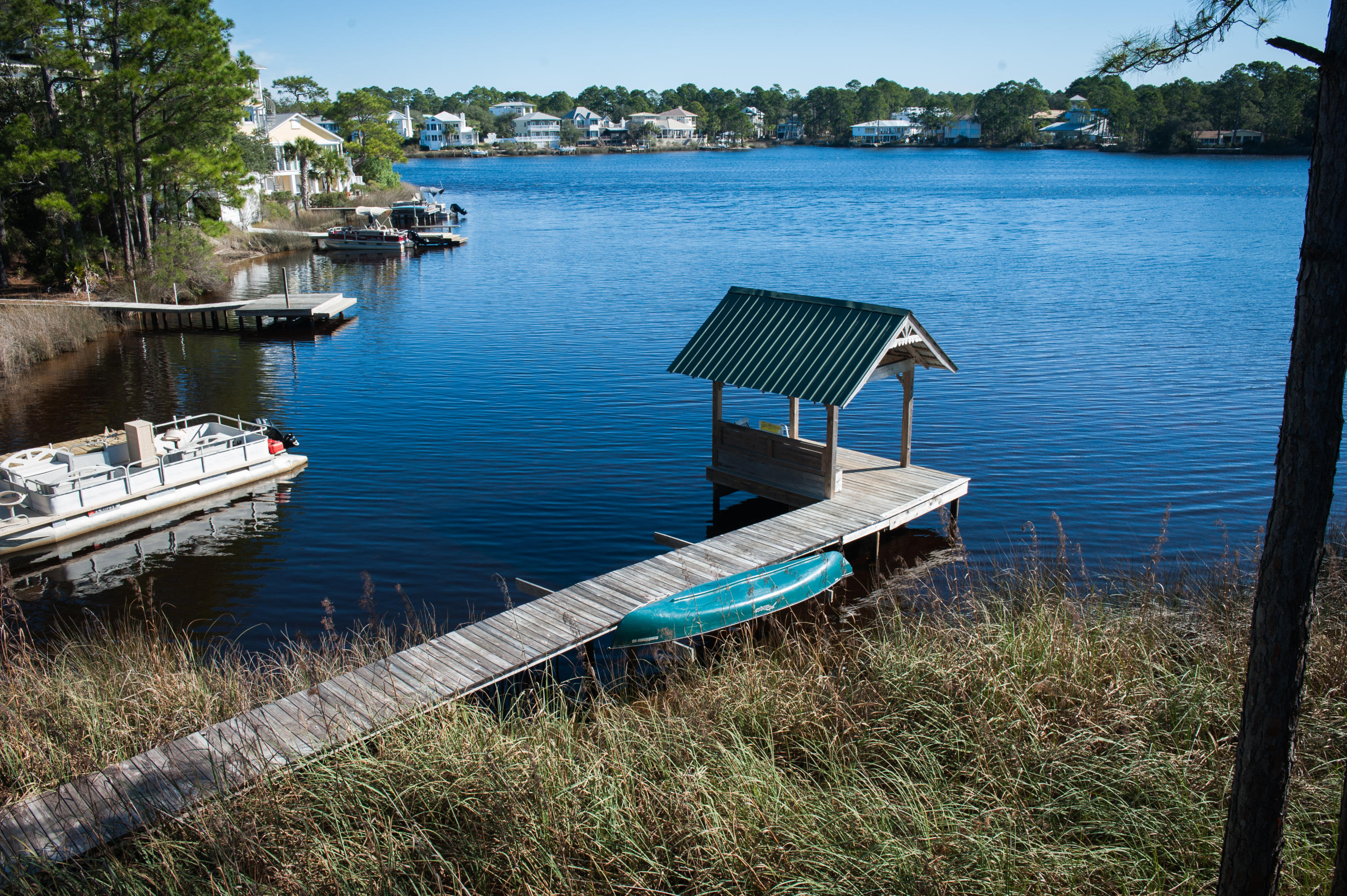 EASTERN LAKE S/D - Residential