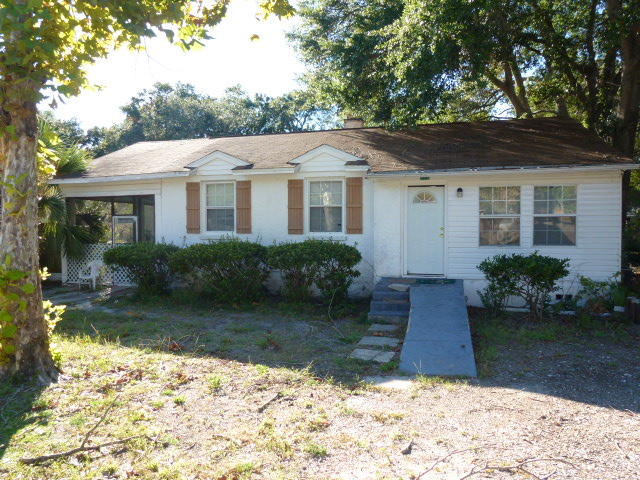 GREAT FOR INVESTMENT PROPERTY or your First Home! Being Sold ''AS IS''. Location is close to everything - shopping, restaurants, schools, Eglin, and the white sandy beaches of Okaloosa Island. Priced to Sell. Motivated Seller awaiting your offer!