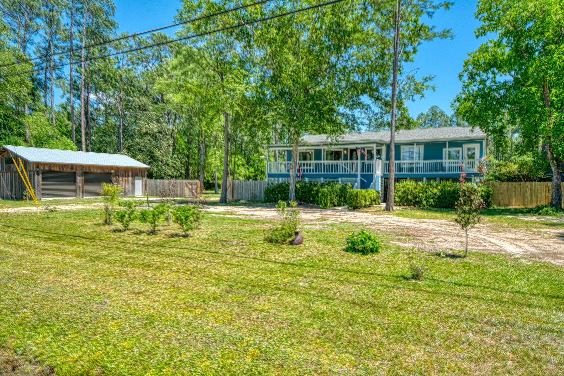 LAGNIAPPE BEACH - Residential