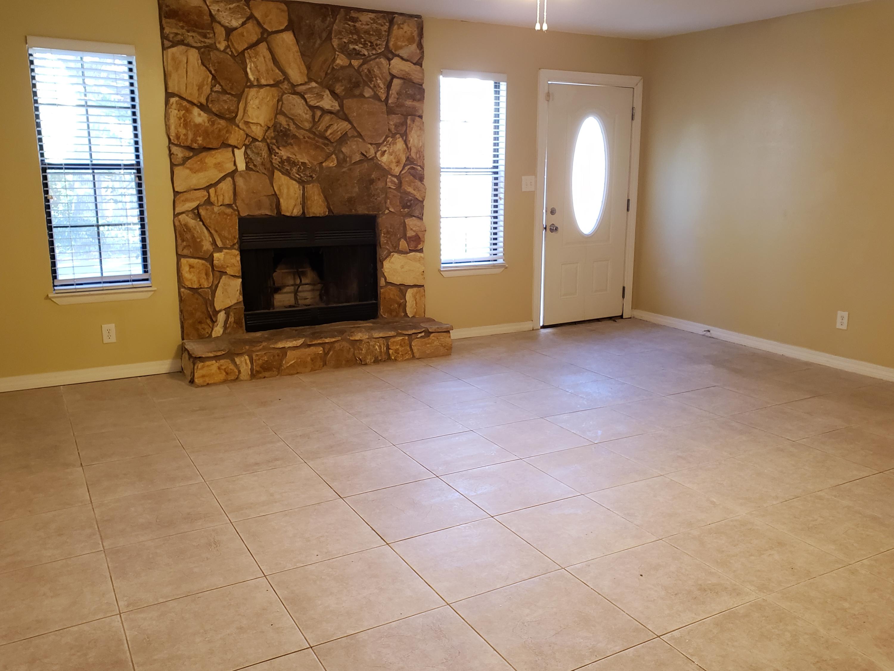 MONAHAN MANOR - Residential Lease