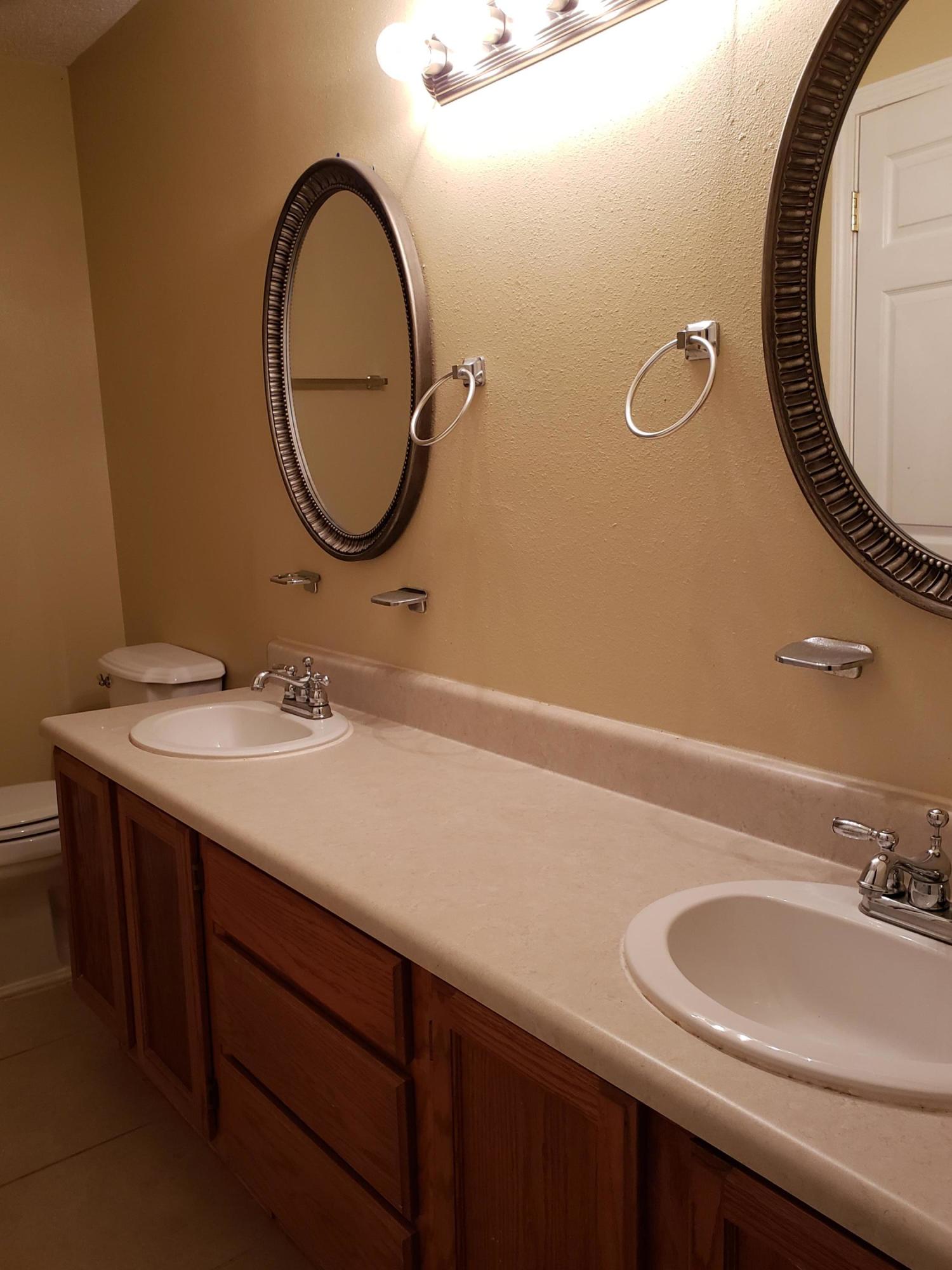 MONAHAN MANOR - Residential Lease