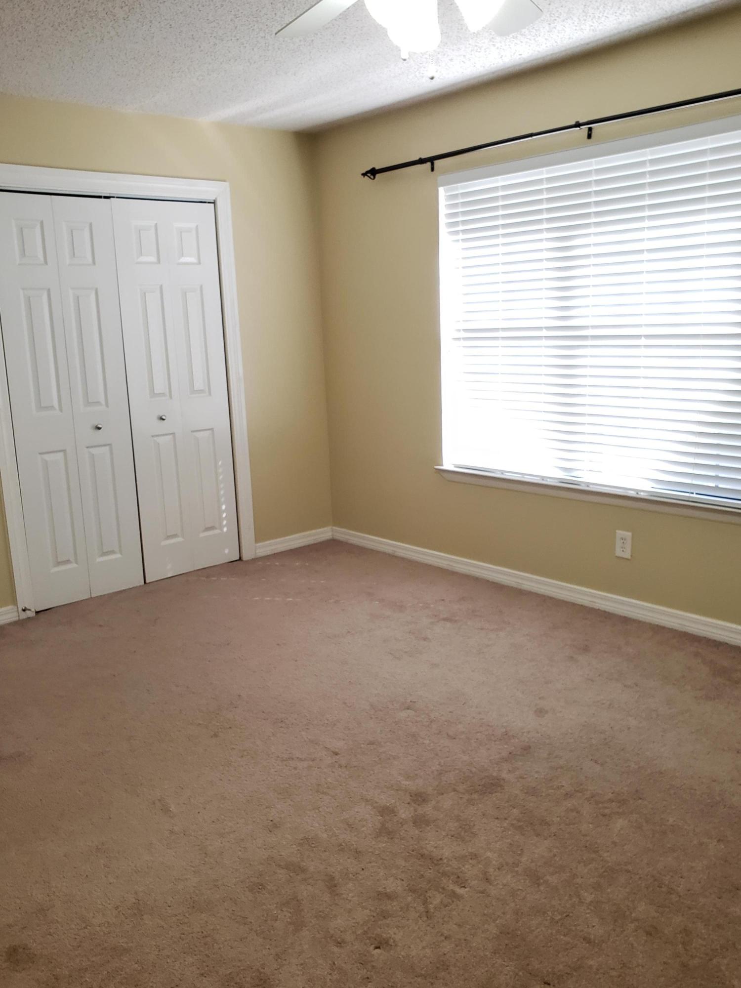 MONAHAN MANOR - Residential Lease