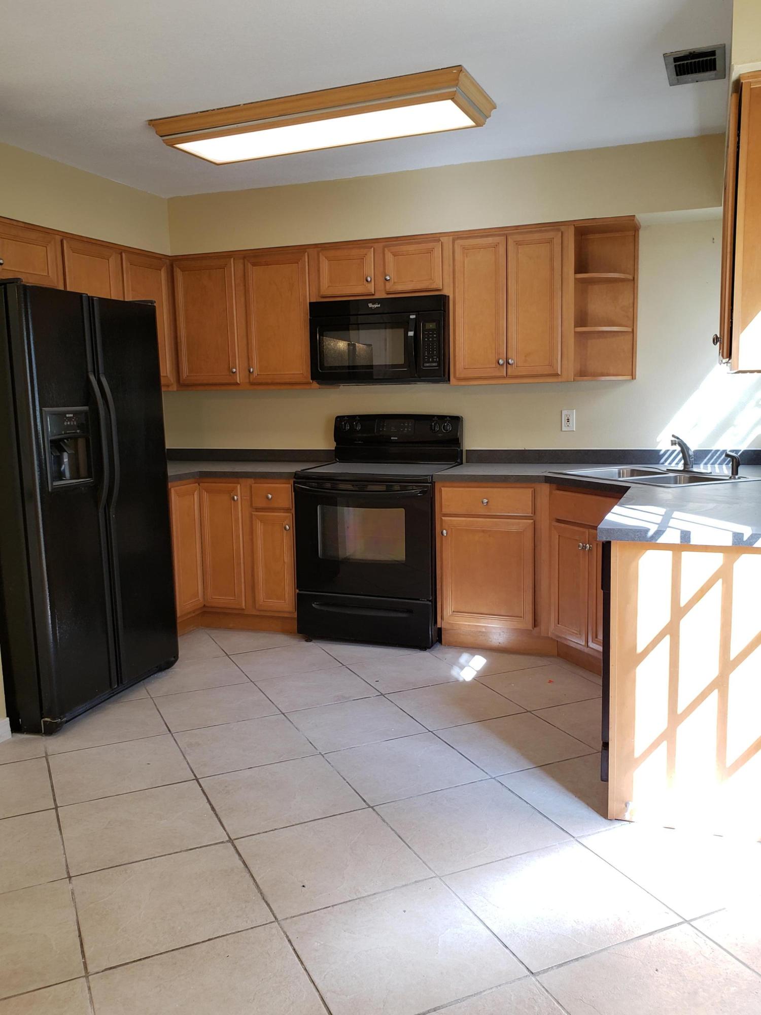 MONAHAN MANOR - Residential Lease