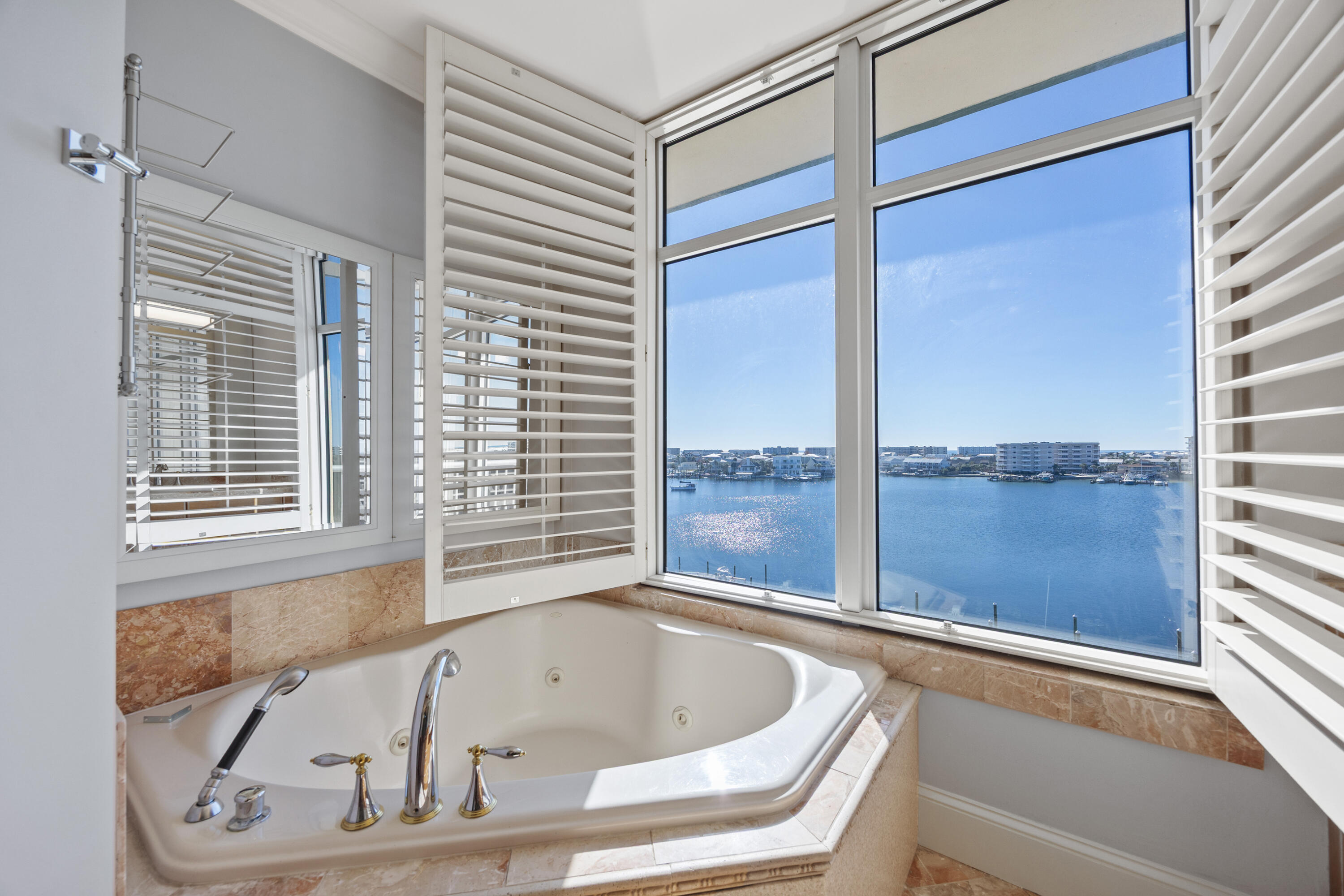 DESTIN HARBOR PLACE - Residential Lease