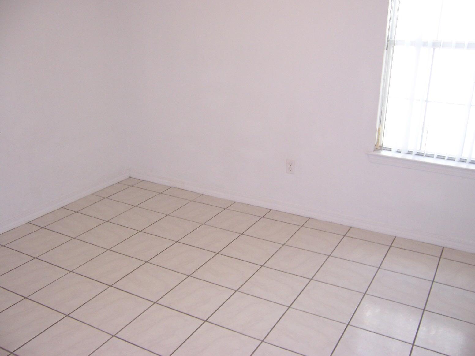 Emerald Estates - Residential Lease