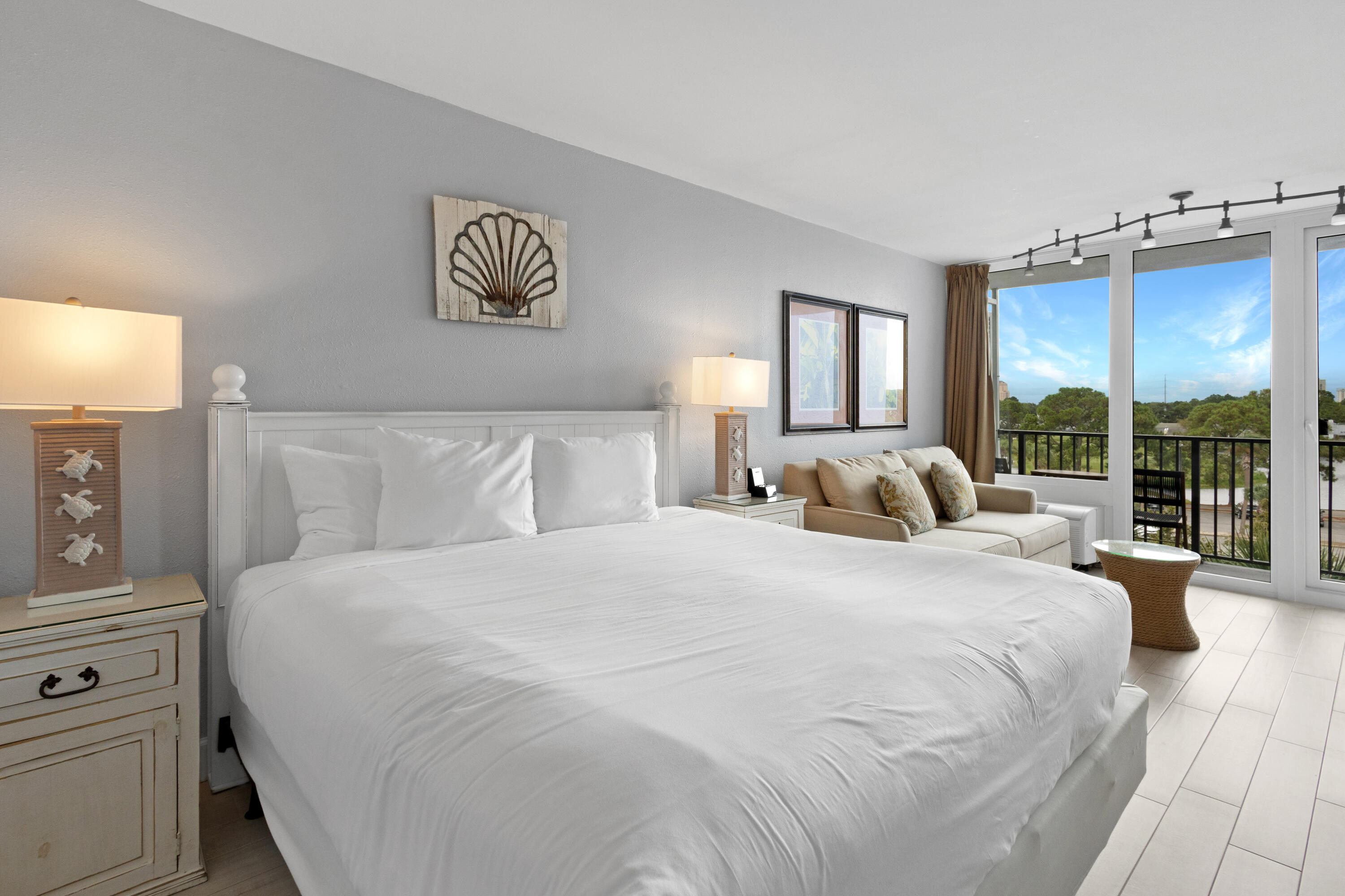 Discover a charming studio at Bayside Inn Condominium in Sandestin Golf and Beach Resort, where comfort meets convenience. This cozy retreat features a well-designed living space with a plush king bed, a compact kitchenette, and a stylish bathroom. Enjoy stunning views of the resort from your private balcony, perfect for relaxing after a day of exploring. The resort offers top-notch amenities, including a pristine pool, tennis courts, and direct access to beautiful beaches. With easy proximity to world-class golf courses, dining, and shopping, this studio provides an ideal getaway for both relaxation and adventure. Experience the best of Sandestin in this delightful condo. Whether you're here to enjoy the golf, the beach, or simply unwind, this condo provides a tranquil haven with all the benefits and attractions of Sandestin Golf & Beach Resort at your doorstep. Experience the epitome of resort living, where luxury meets relaxation.

Noteworthy is the fact that ALL utilities are covered through the Association Fees, simplifying your life. Your only responsibility? Ensuring coverage for your content's insurance. Elevate your lifestyle in this meticulously updated condo that seamlessly combines modern comfort with resort-style amenities.

Bayside at Sandestin is a pet-free condominium, with the exception of service animals as defined by the Americans with Disabilities Act permitted by the Declaration.

As an introduction to the Sandestin lifestyle, we invite our new owners to explore amenities that make Sandestin special. The listing brokerage and seller(s) are presenting the buyer(s) of this property with (2) 90-minute rounds of Tennis court time, a golf foursome at one of our three championship courses, and a round of golf for up to four (4) players at the unrivaled Burnt Pine Golf Club.

Sandestin Golf and Beach Resort features more than seven miles of beaches and pristine bay front, four championship golf courses, 15 world-class tennis courts, a 226-slip marina, a fitness center, spa and celebrity chef dining. Shop, dine and play at the charming pedestrian village, The Village of Baytowne Wharf and more. Inside the gates of the resort, residents enjoy a balanced lifestyle of high-class living, spanning the 2,400 acres from the beach to the bay. Everything within the gates of the resort is accessible by golf cart or bicycle. The entire resort is interconnected by miles of pedestrian, bike and golf cart paths that weave through groves of live oaks, meandering past natural lagoons, fountains, man-made lakes, and meticulously landscaped fairways.
