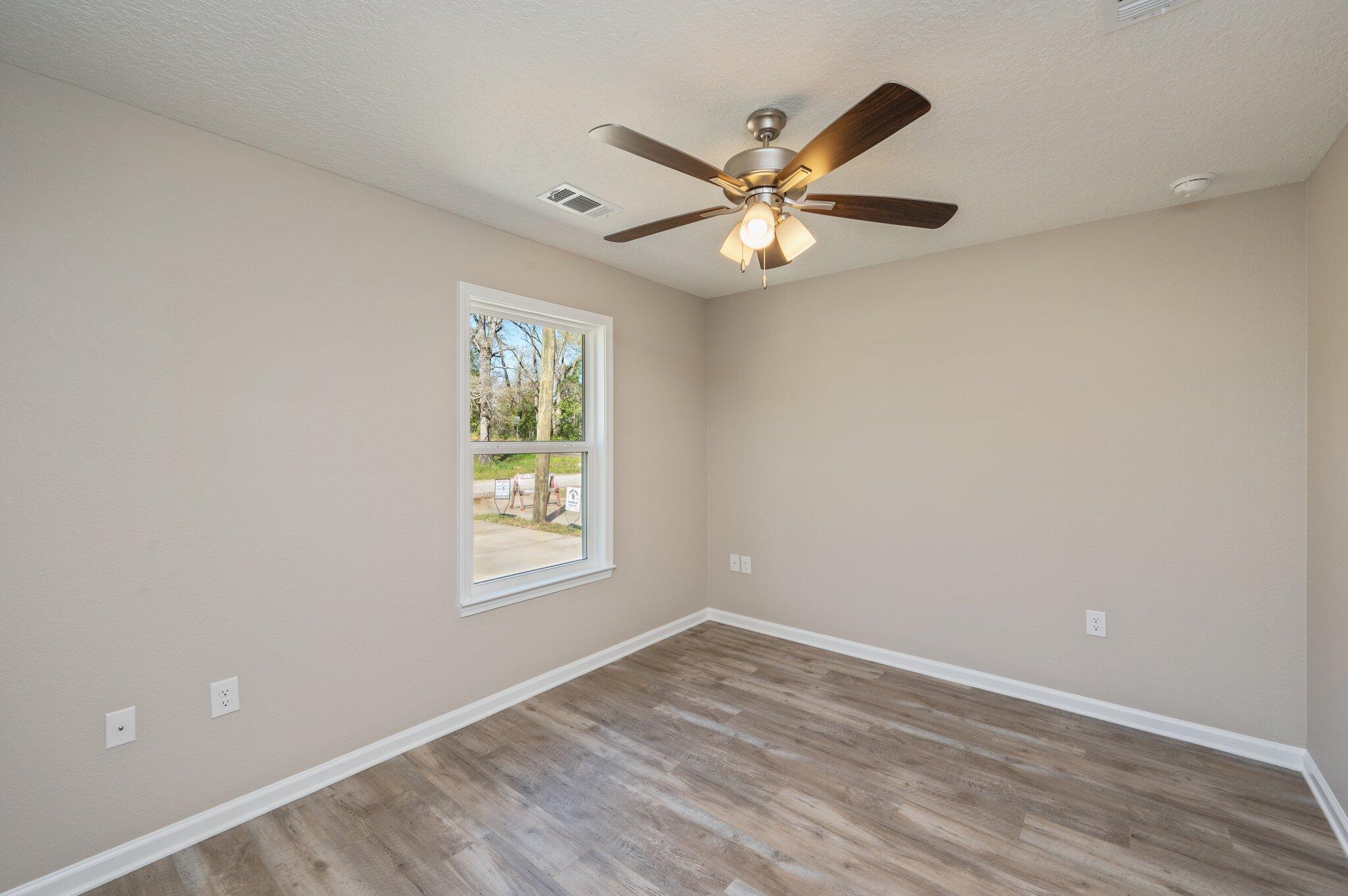 FAIRVIEW L H - Residential