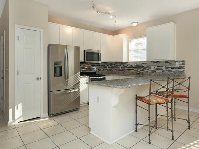 FLAMINGO VILLAGE - Residential Lease