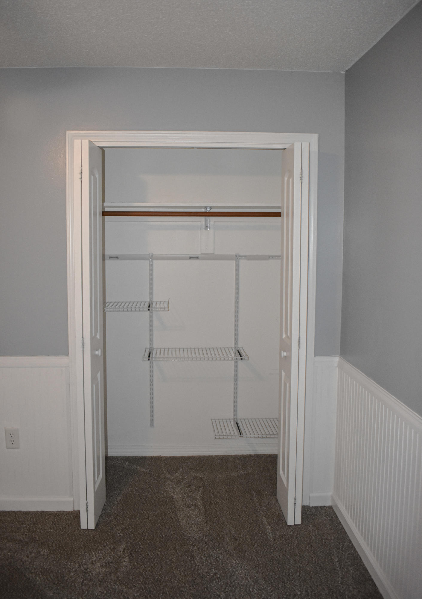 COUNTRYVIEW ESTATES 2ND ADDN - Residential