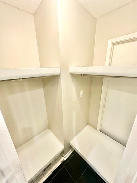 FAIR OAKS VILLAGE CONDO Bldg C Unit 5 - Residential Lease