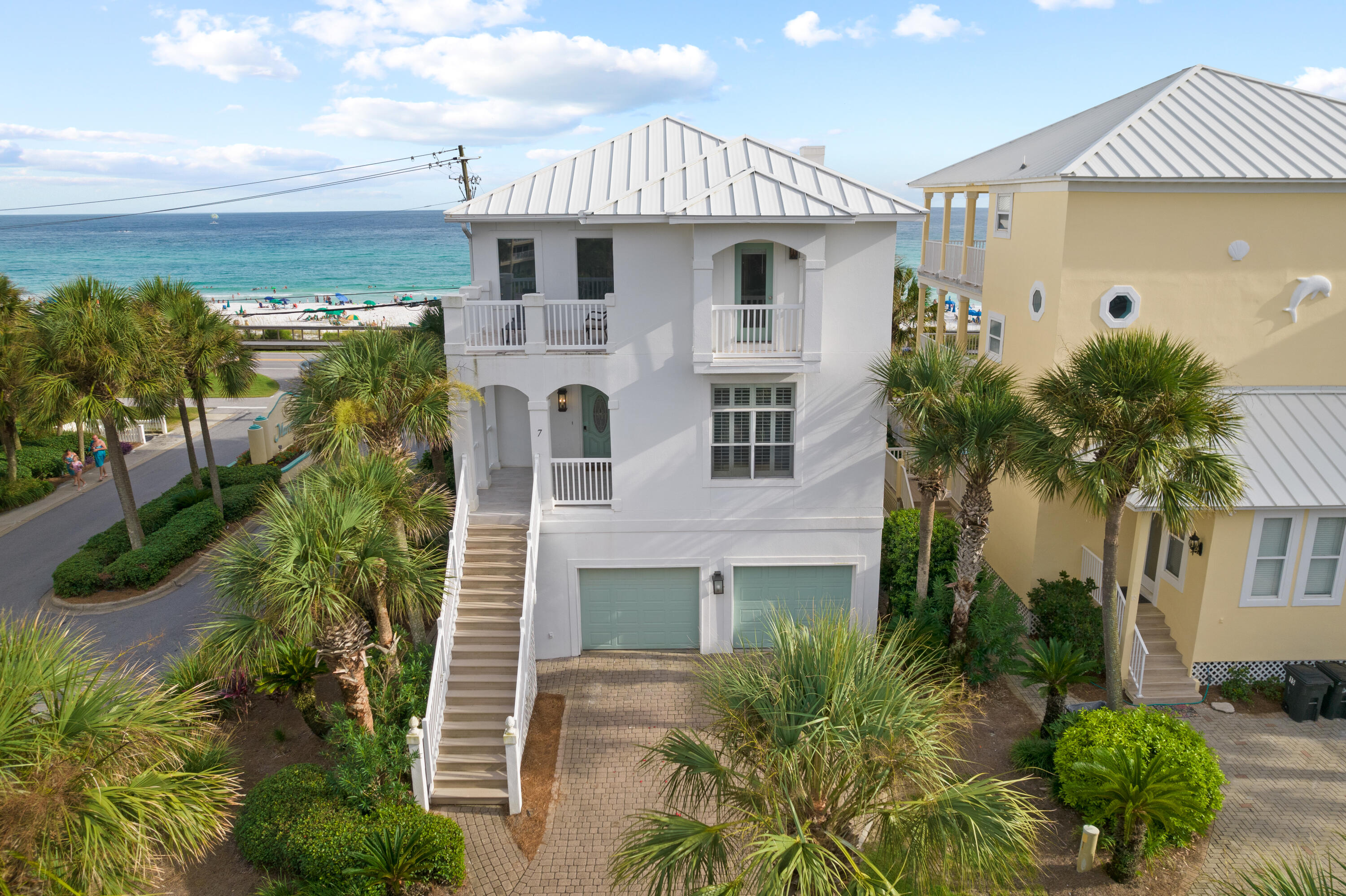 MARAVILLA SHORES - Residential