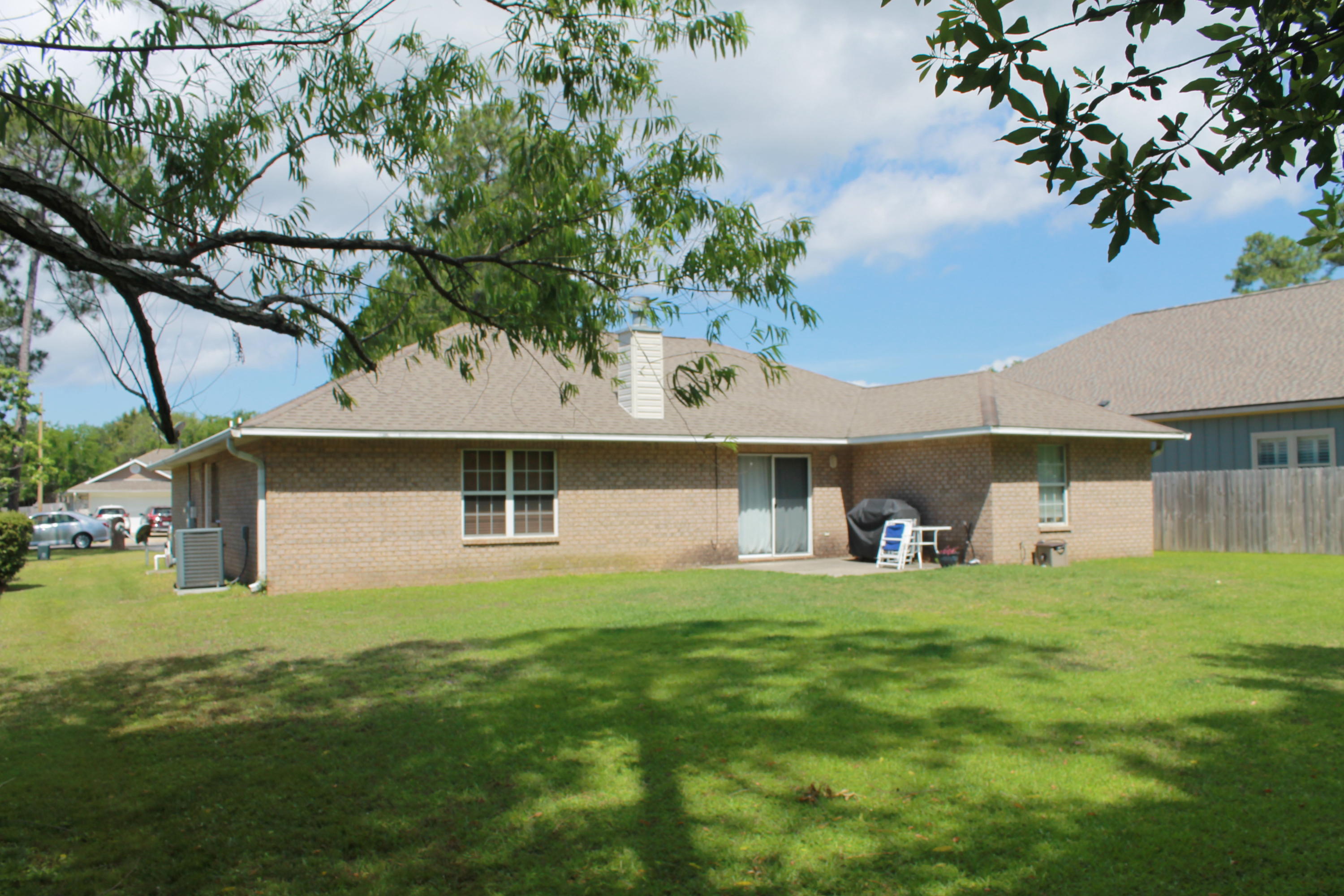 LEGEND COVE - Residential Lease