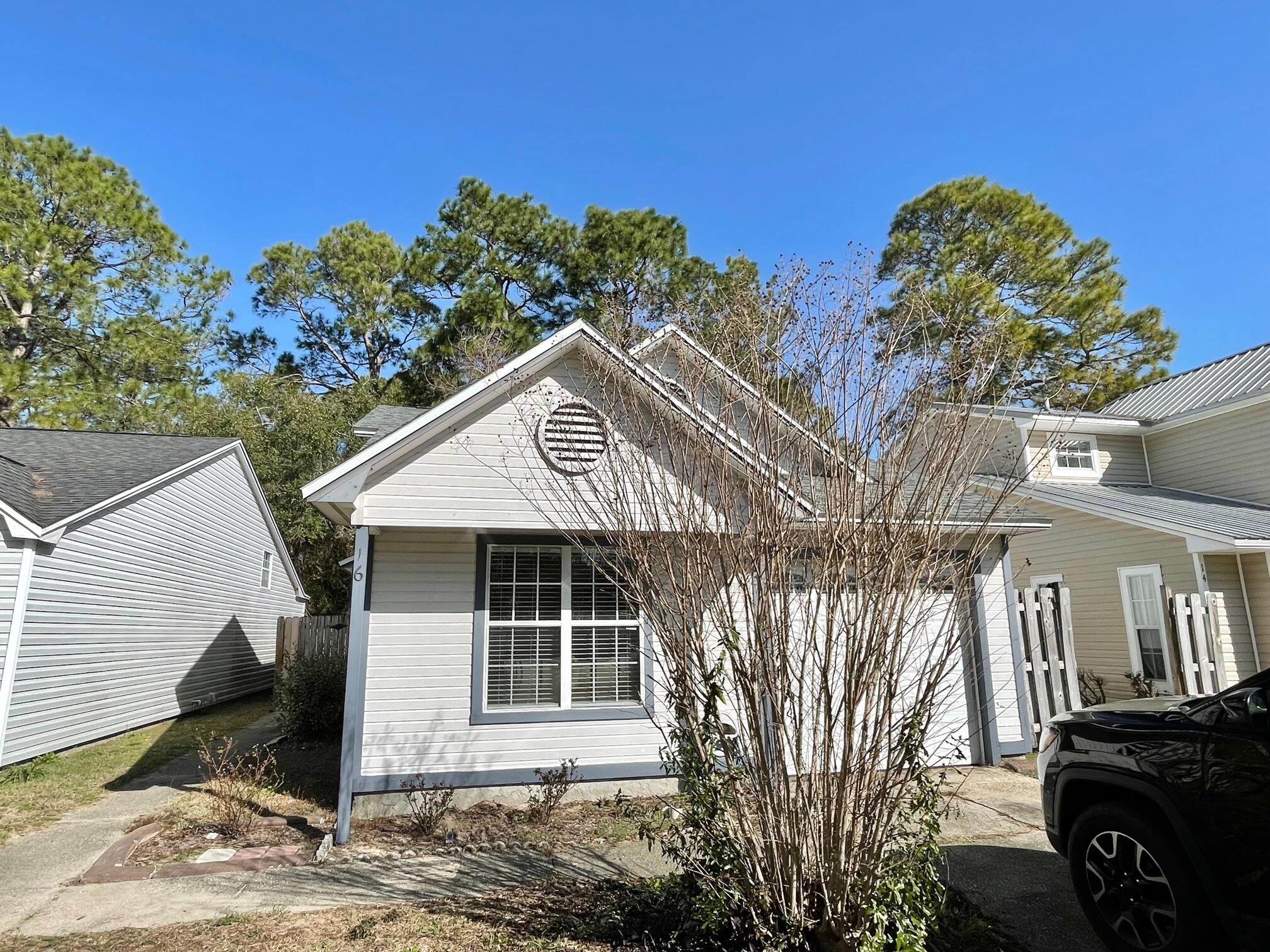 KELLY HILL ESTATES - Residential Lease
