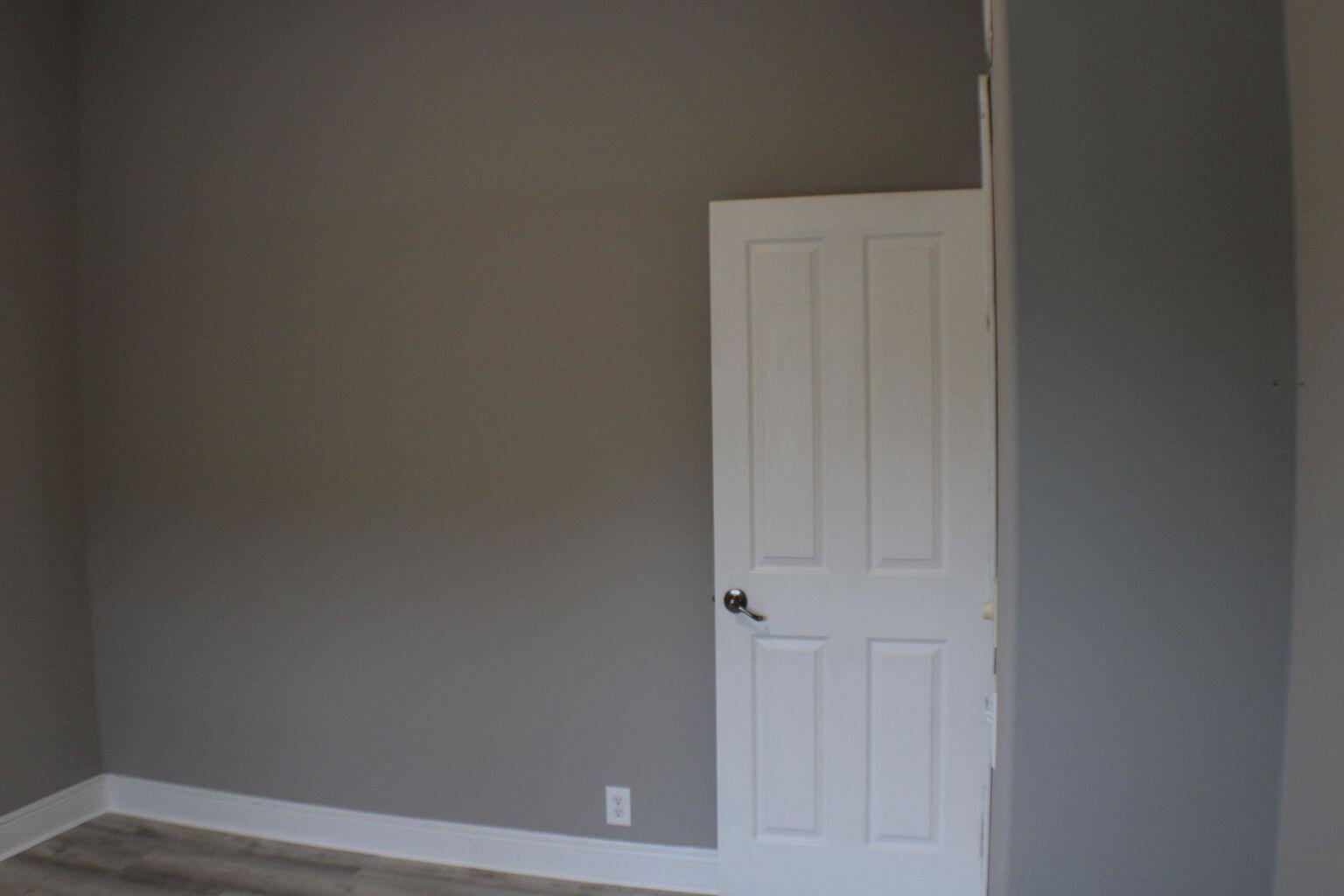 LAKEWOOD POINTE ESTATES - Residential Lease
