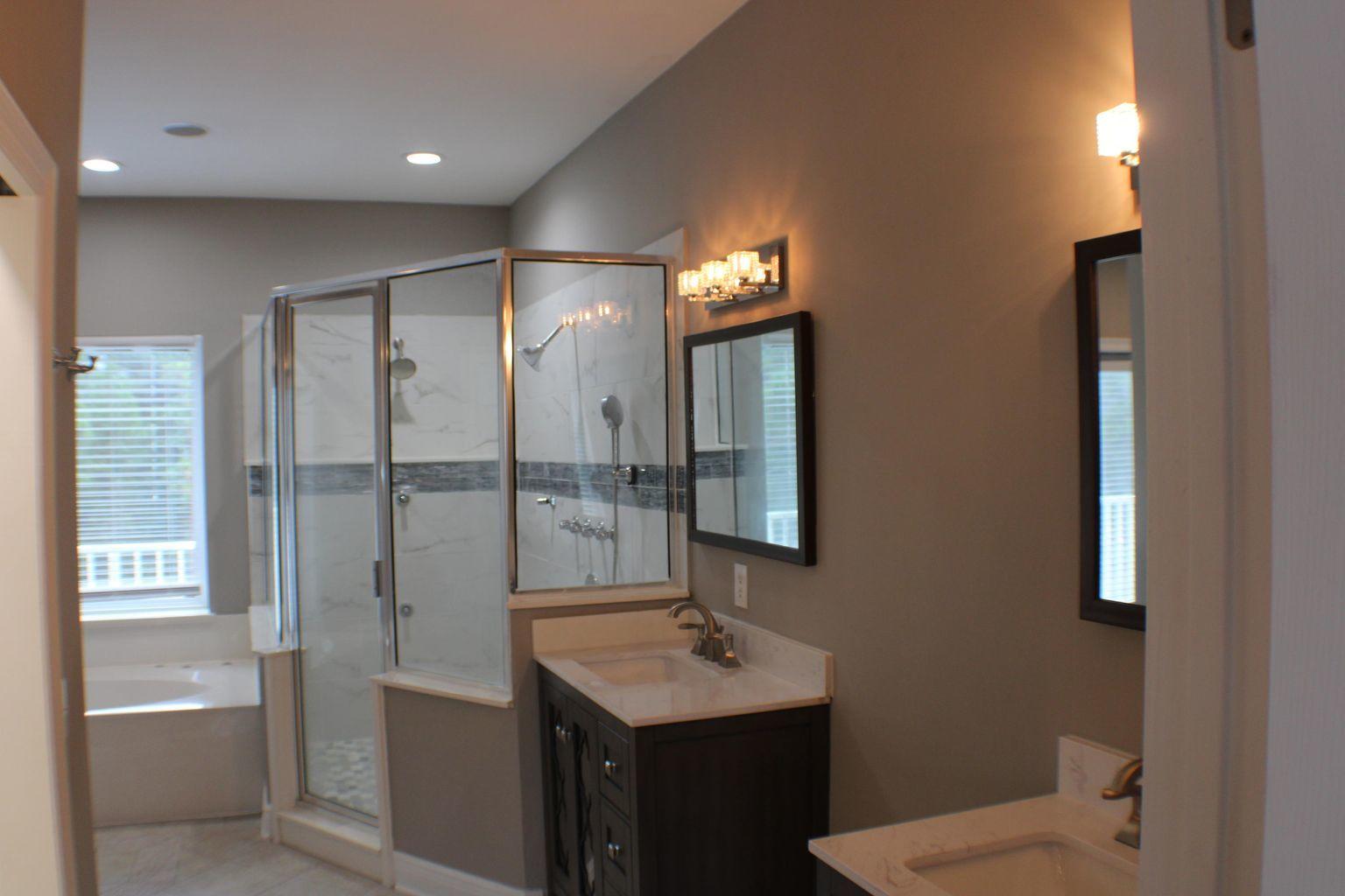 LAKEWOOD POINTE ESTATES - Residential Lease