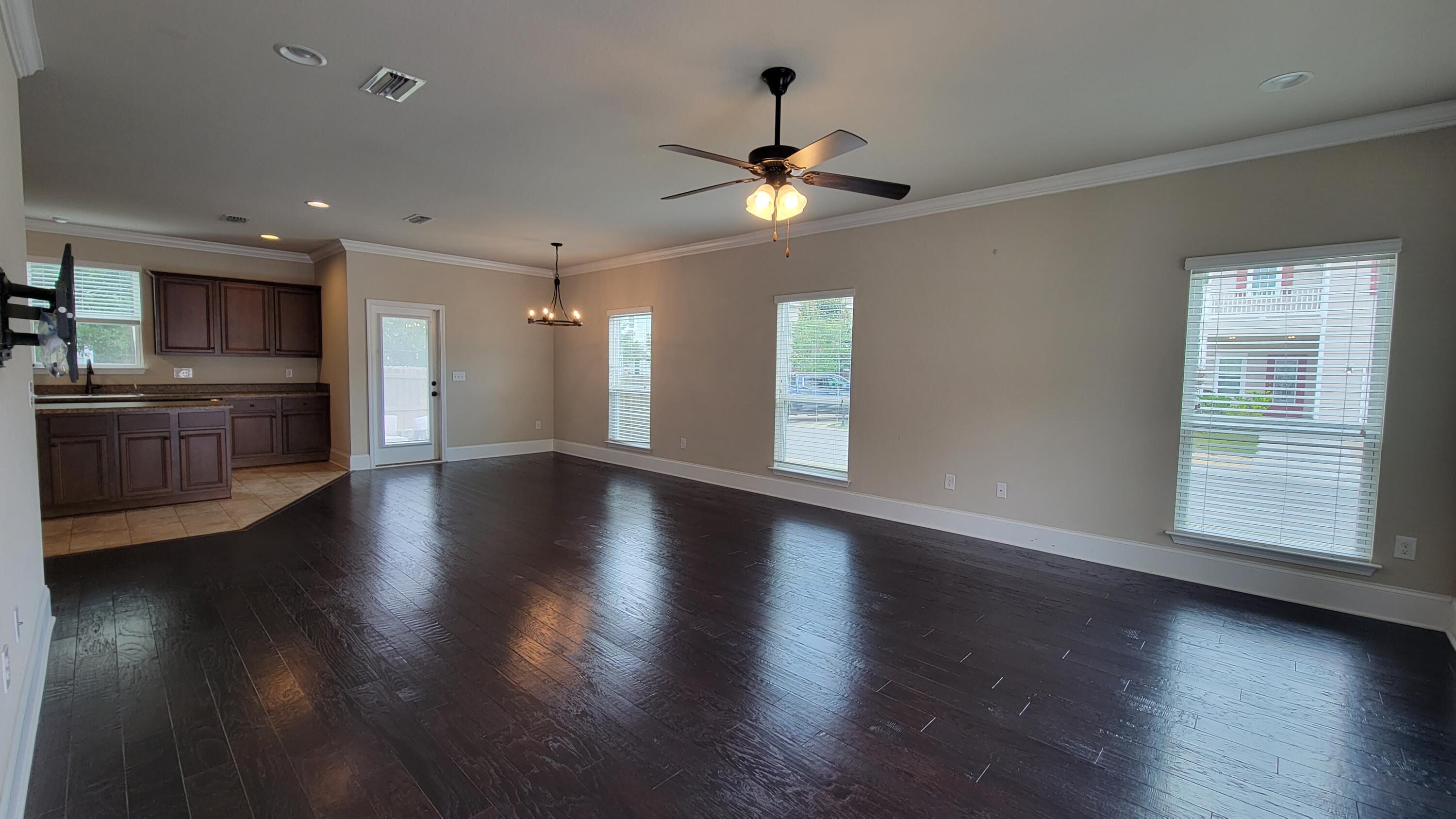 Mosaic Oaks - Residential Lease