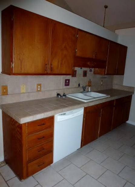 NAVARRE 1ST ADDN LOT 5 BLK 6 - Residential Lease