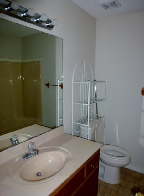 NAVARRE 1ST ADDN LOT 5 BLK 6 - Residential Lease