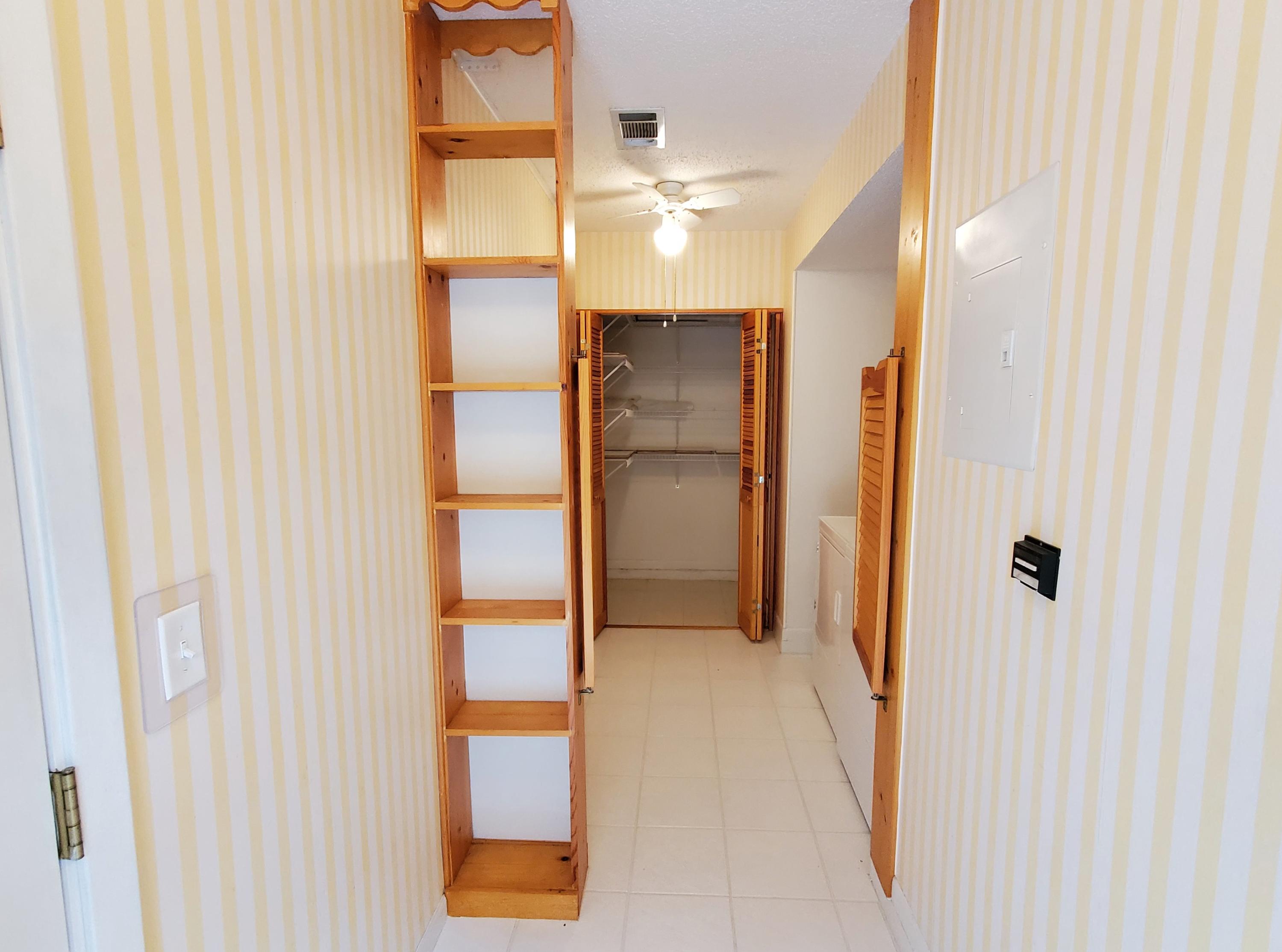 KENNEDY LAKES 1ST ADDN - Residential
