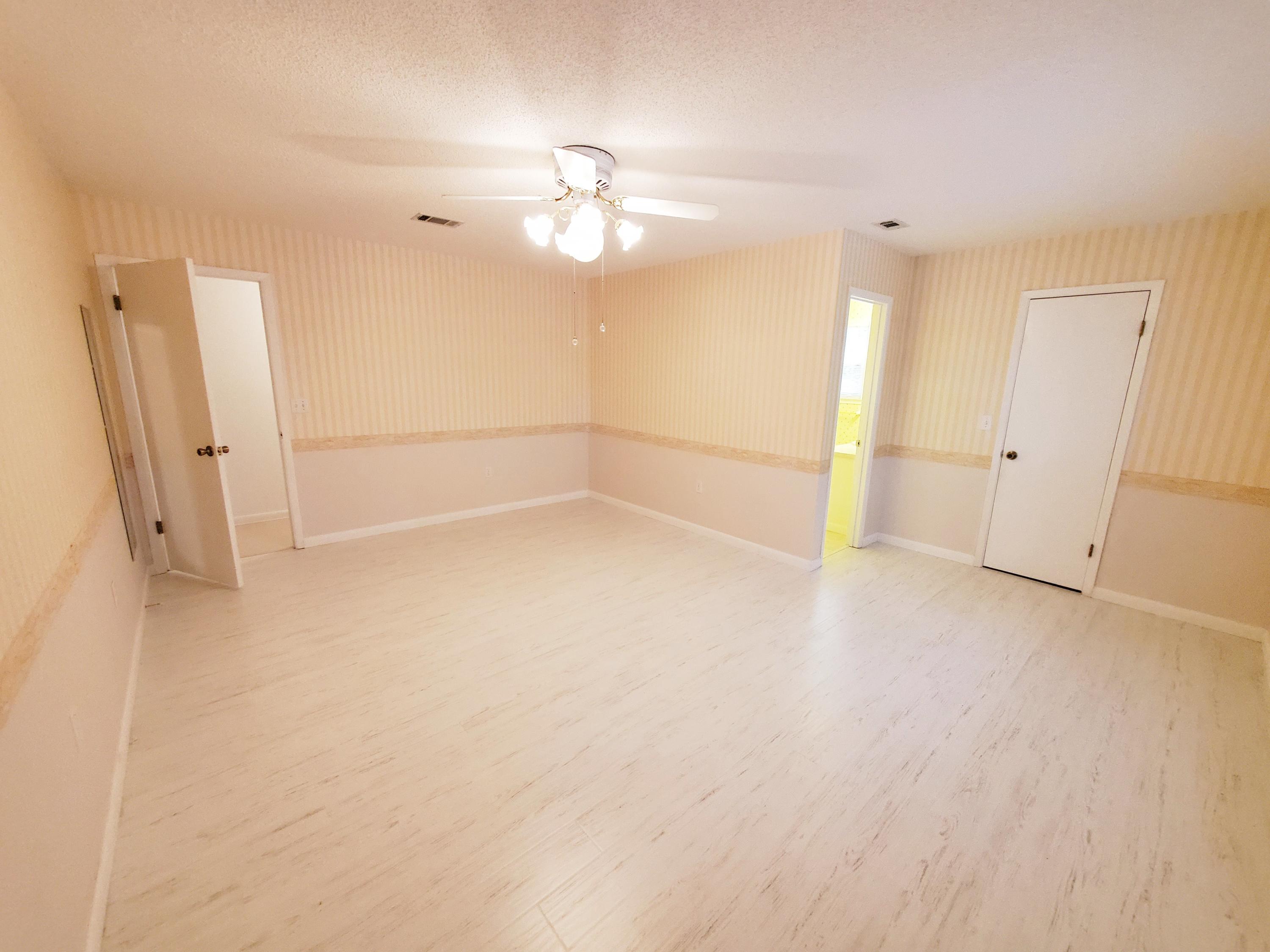 KENNEDY LAKES 1ST ADDN - Residential