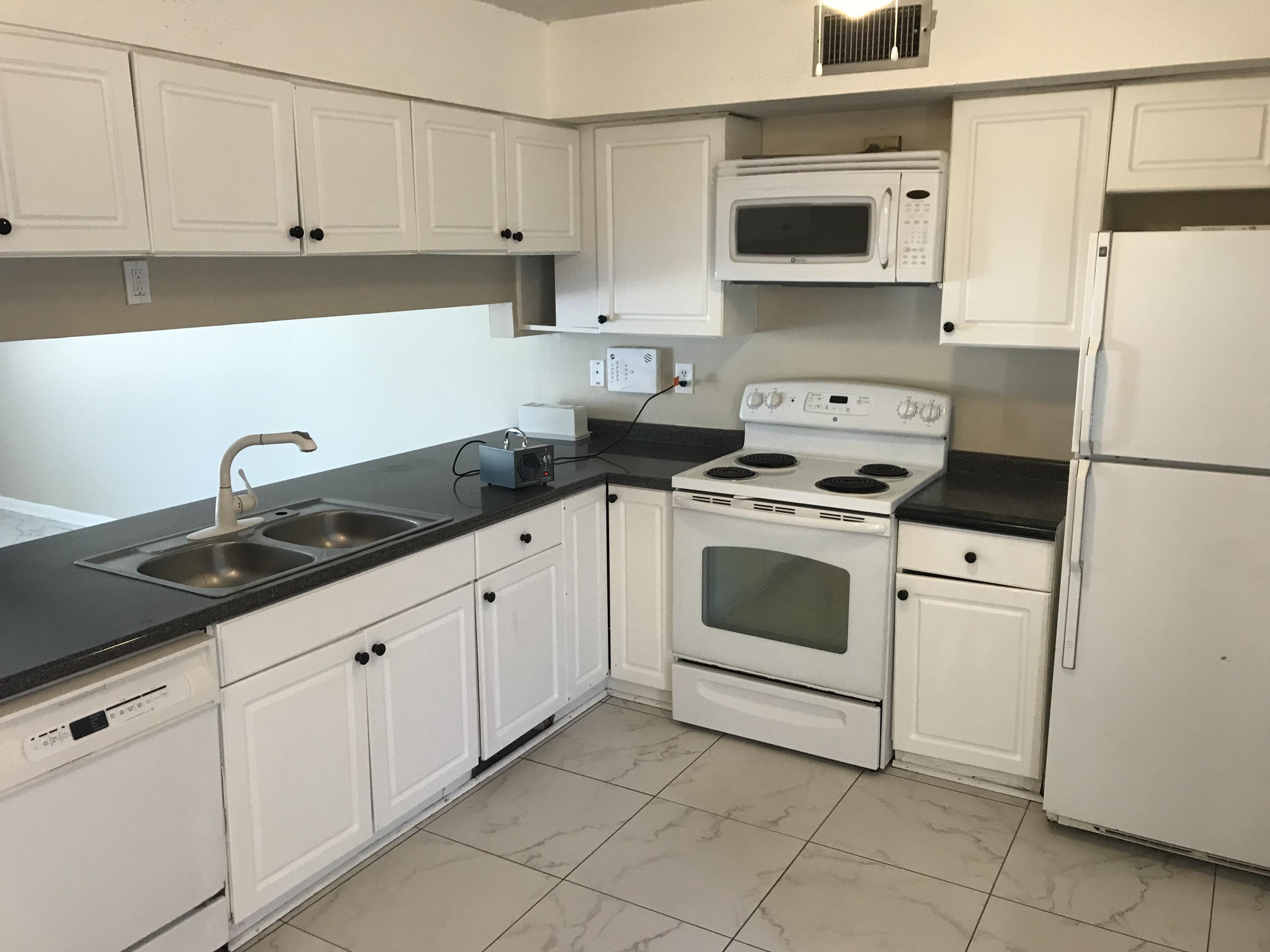 VIKING MANOR PH 1 - Residential Lease