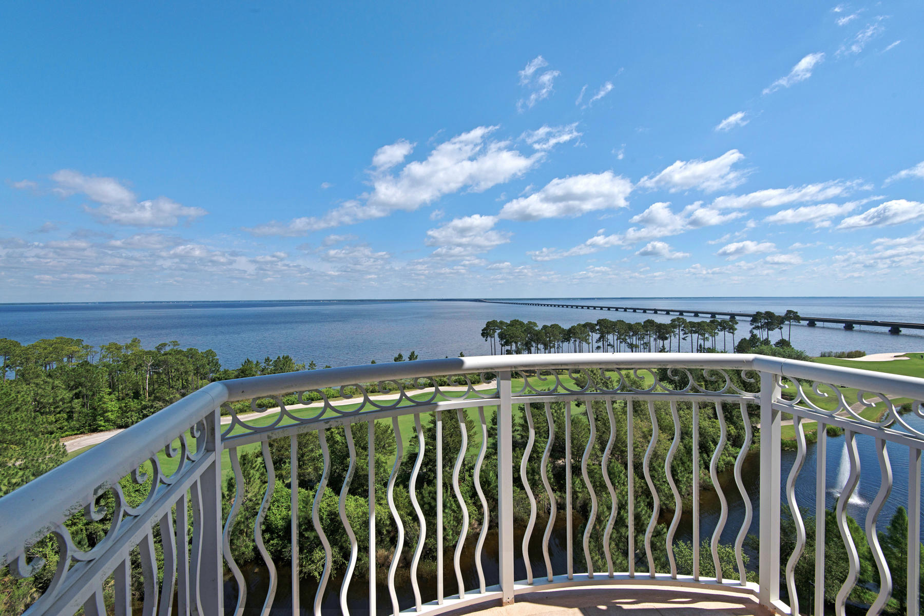 ONE WATER PLACE - Residential