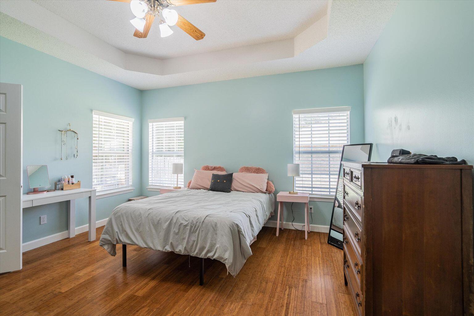 ROCKY BAYOU ESTATES 01 - Residential Lease