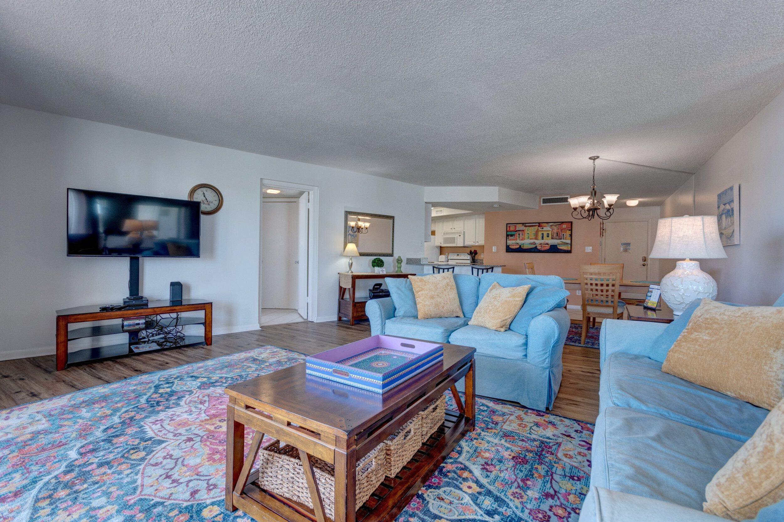 EL MATADOR CONDO - Residential