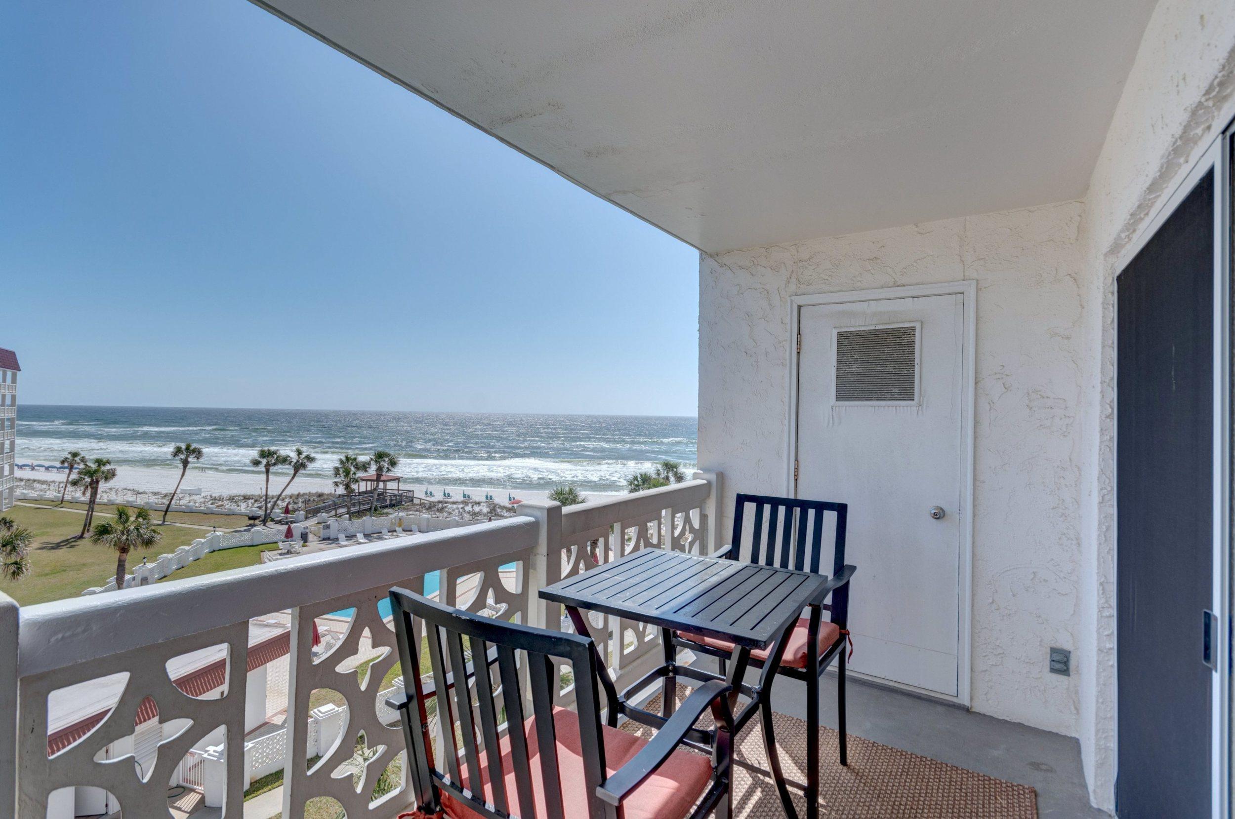 EL MATADOR CONDO - Residential